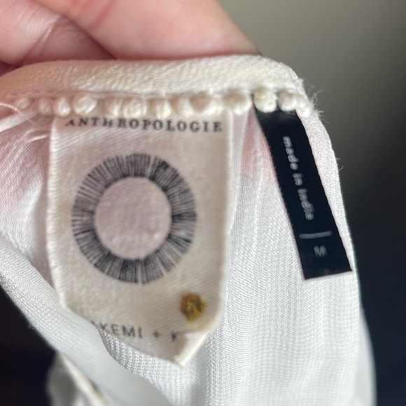 Anthropologie Akemi and Kin Embroidered White Sheer Blouse M - Picture 4 of 7